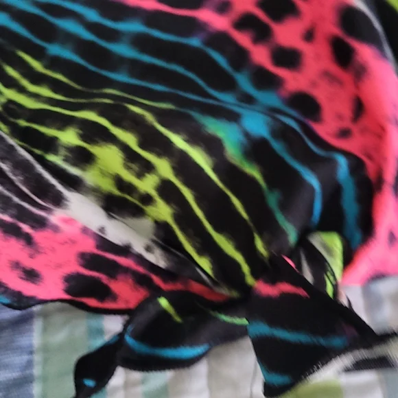 Cropped Rashguard - Picture 2 of 4